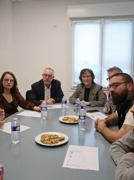 Groupe de salariés en formation FARH