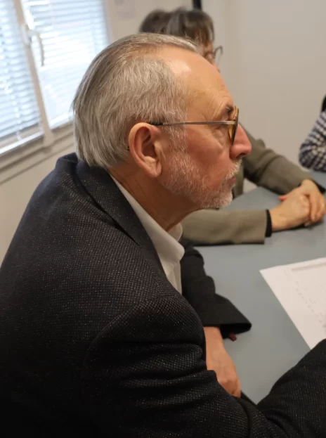 Salarié attentif pendant la formation